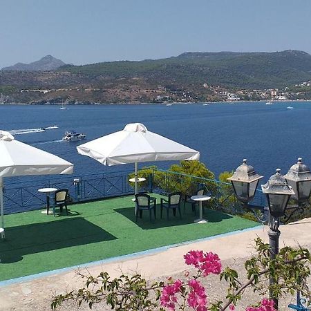 Kavos Bay Seafront Hotel Agia Marina  Dış mekan fotoğraf