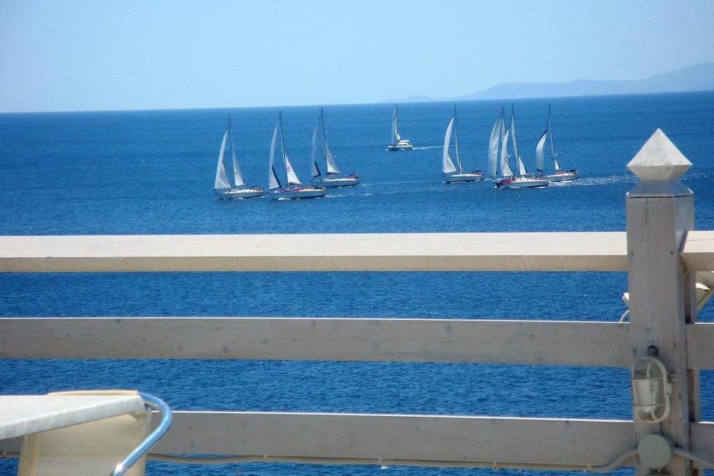 Kavos Bay Seafront Hotel Agia Marina  Dış mekan fotoğraf