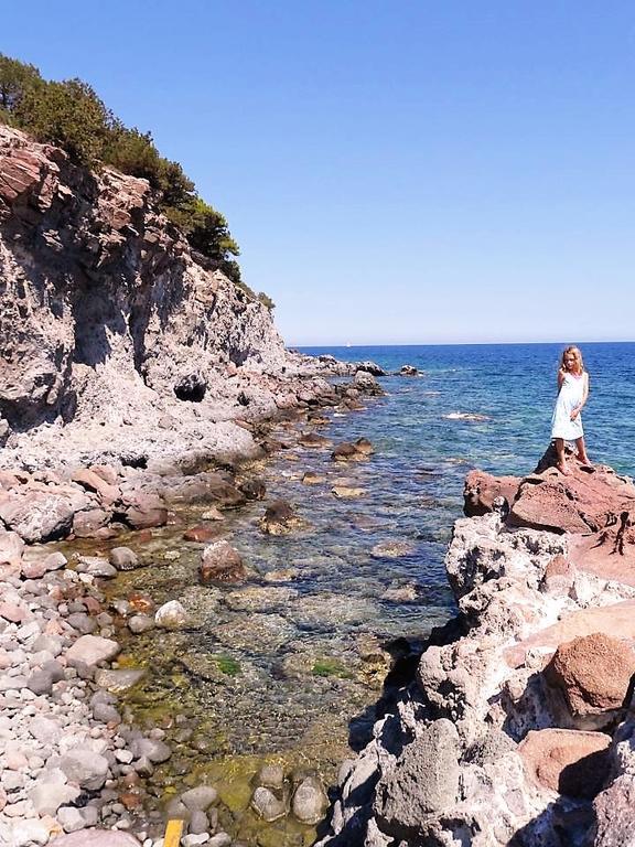 Kavos Bay Seafront Hotel Agia Marina  Dış mekan fotoğraf