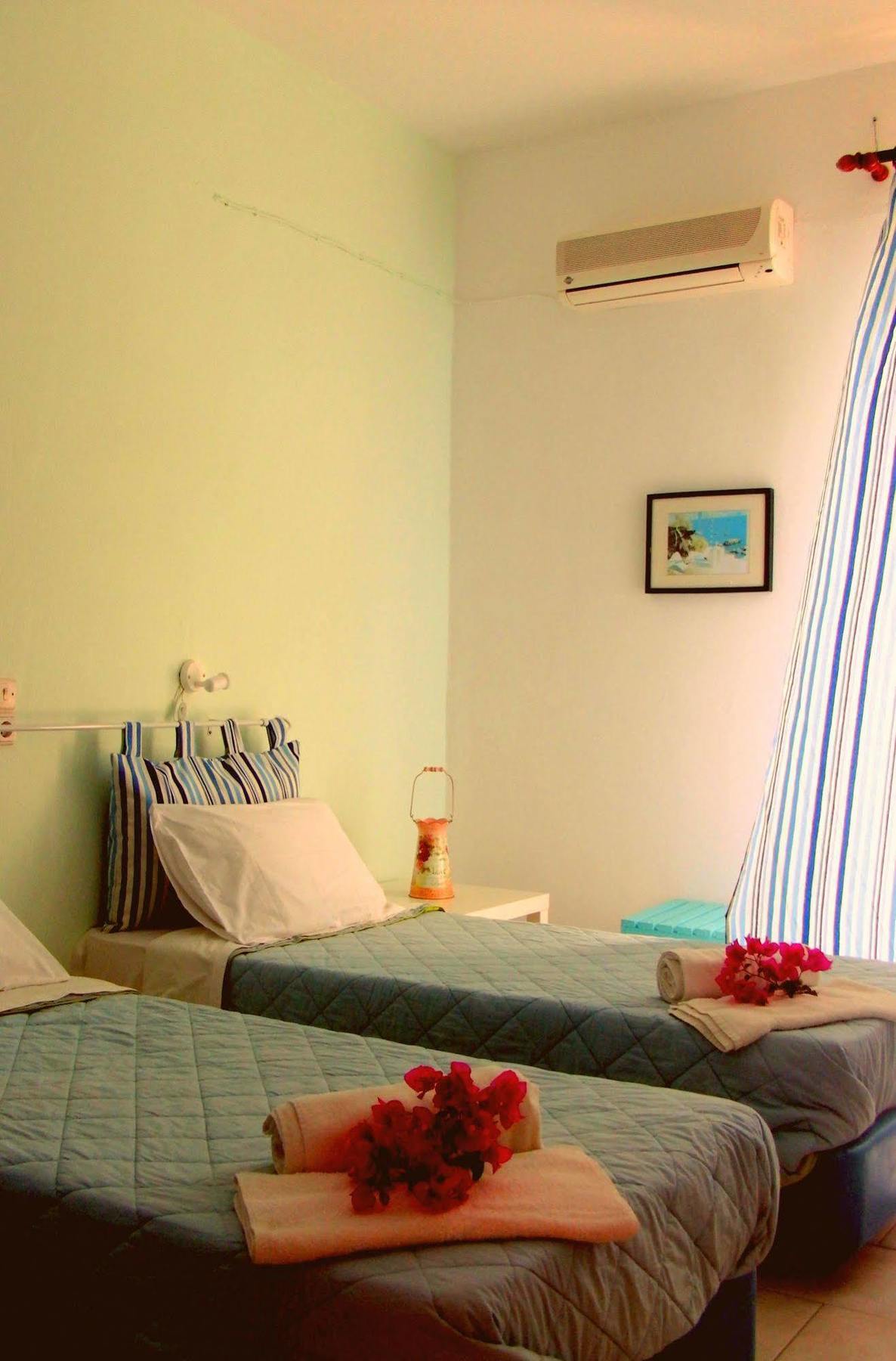 Kavos Bay Seafront Hotel Agia Marina  Dış mekan fotoğraf