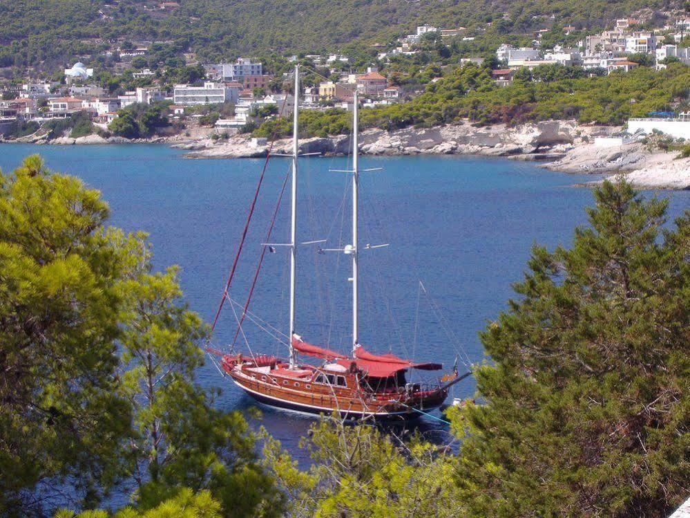 Kavos Bay Seafront Hotel Agia Marina  Dış mekan fotoğraf